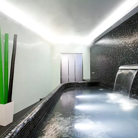 Hotell Aquahotel 4*